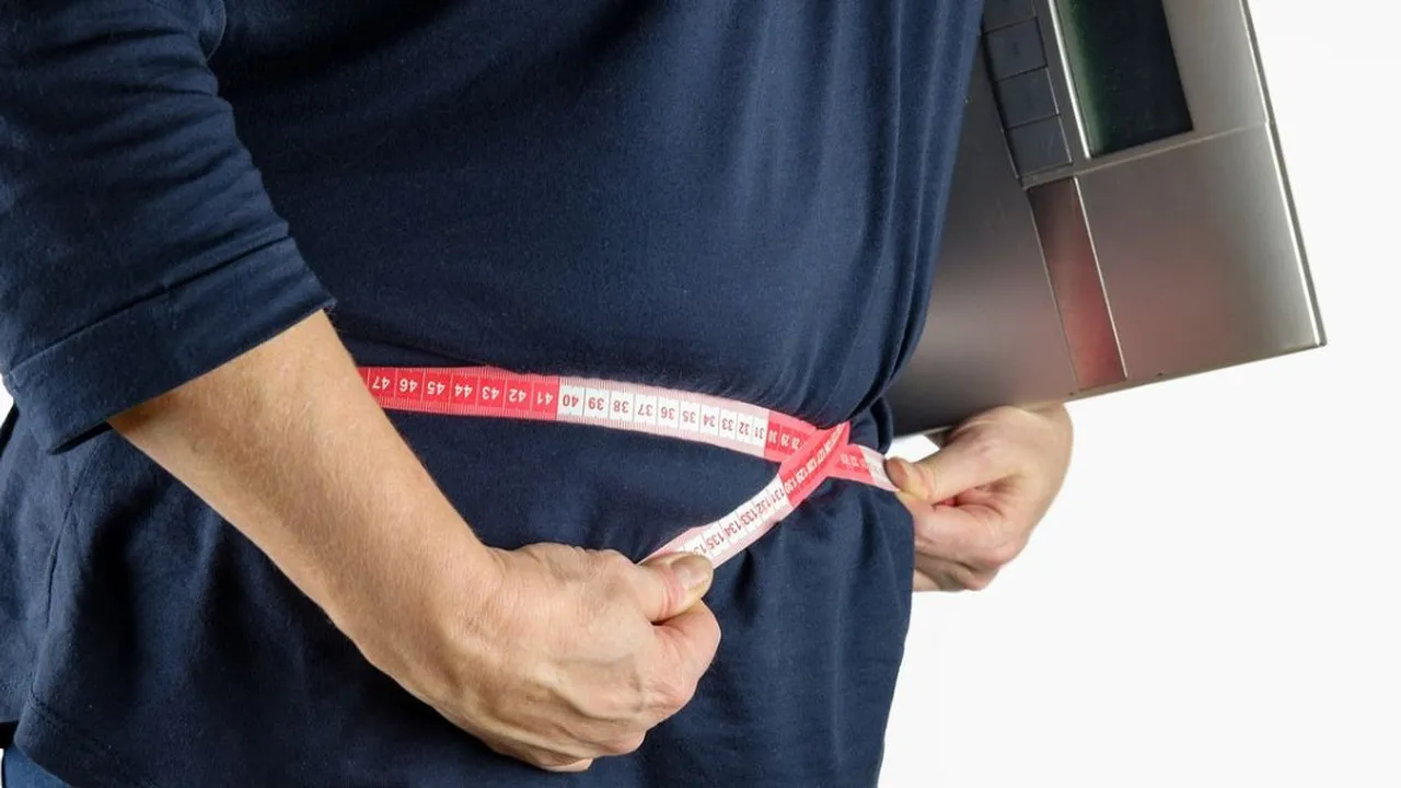 Tips Ampuh Membakar Lemak Perut Selama Bulan Puasa, Simak Bersama!