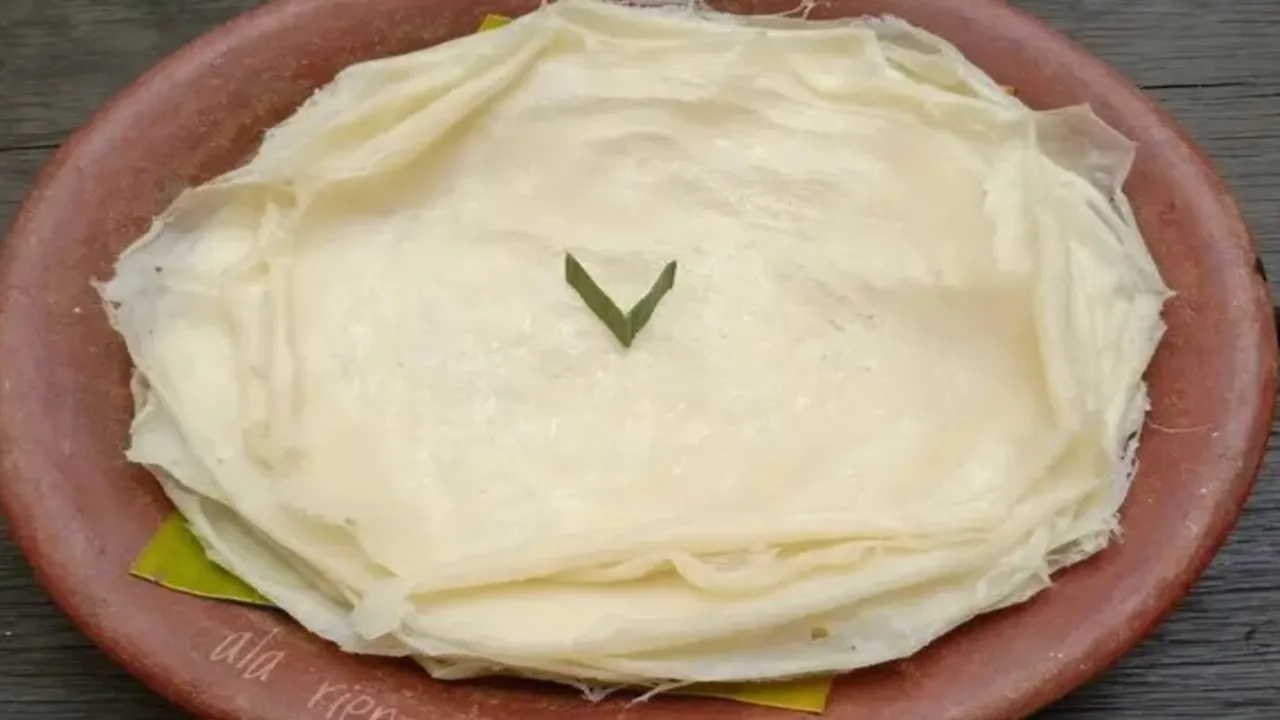 Tips Ampuh Pisahkan Kulit Lumpia yang Menempel Tanpa Merusak