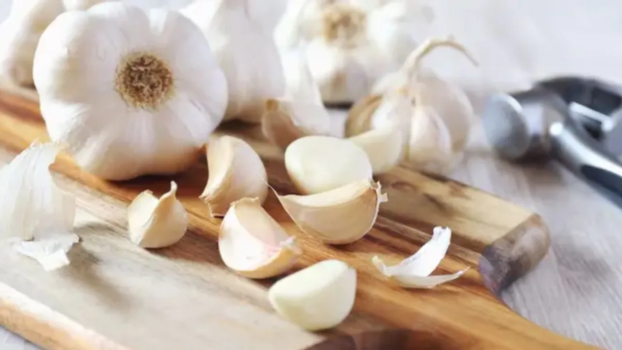 Tips Rebus Bawang Putih untuk Atasi Darah Tinggi dan Kolesterol, Mudah Dicoba di Rumah