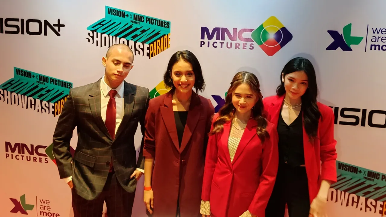 Tissa Biani dan Wavi Zivan Kompak Tegang Jelang Rilis Series 'CINLOCK: LOVE, CAMERA, ACTION' Tissa Biani dan Wavi Zivan Kompak Tegang Jelang Rilis Series 'CINLOCK: LOVE, CAMERA, ACTION'
