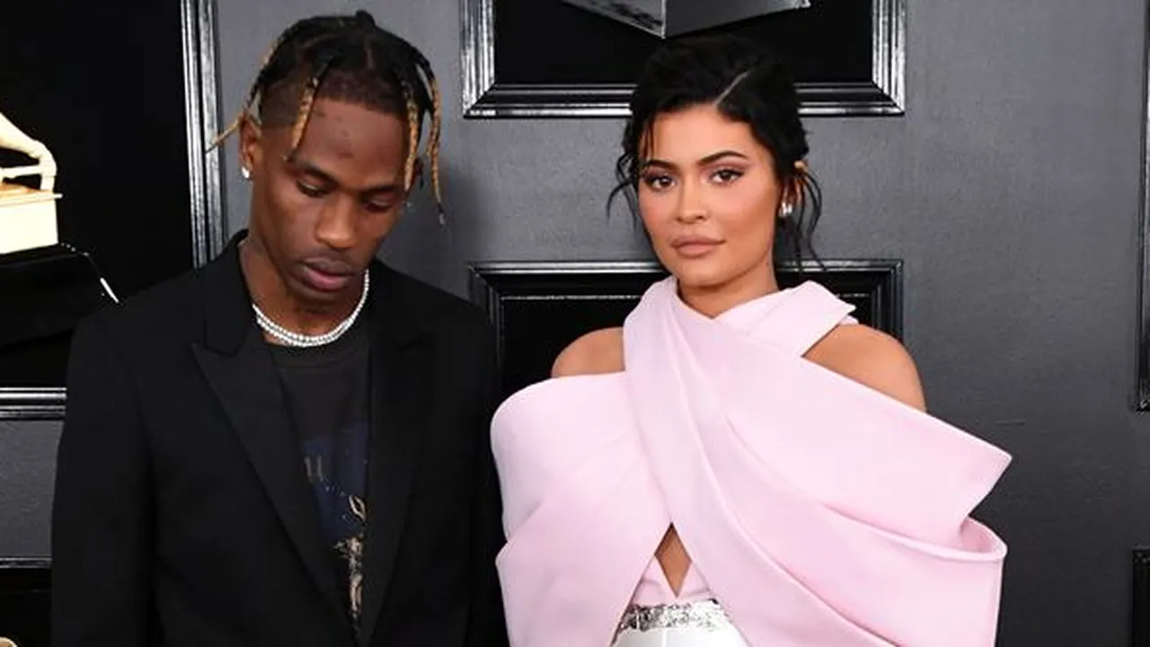 Travis Scott Ultah, Kylie Jenner Ajak Bikin Anak Travis Scott Ultah, Kylie Jenner Ajak Bikin Anak