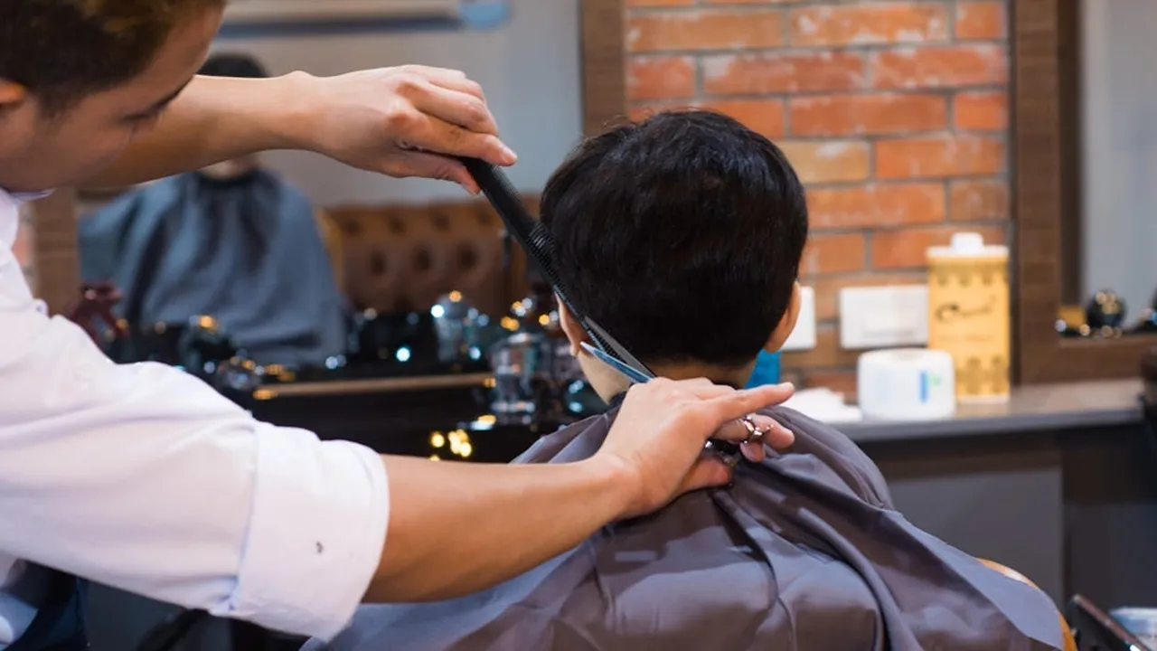 Tren Gaya Rambut Anak Cowok Terkini: Simple, Keren, dan Mudah Dirawat!