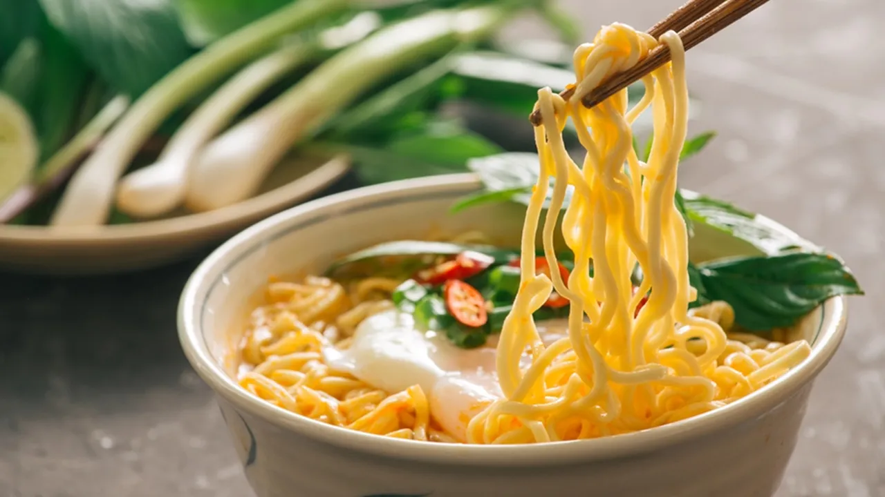 Trik Jitu Memasak Mie, Bikin Kenyal dan Bebas Gumpalan!