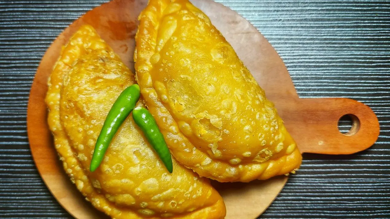 Trik Jitu untuk Mengolah Isian Pastel yang Lezat, Kering, dan Awet