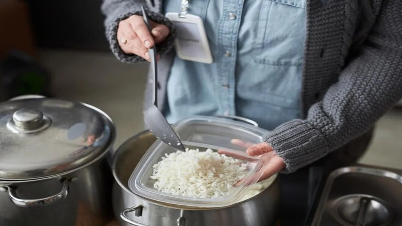 Trik Memasak Nasi Gurih dan Tanpa Kerak yang Bisa Kamu Coba di Rumah