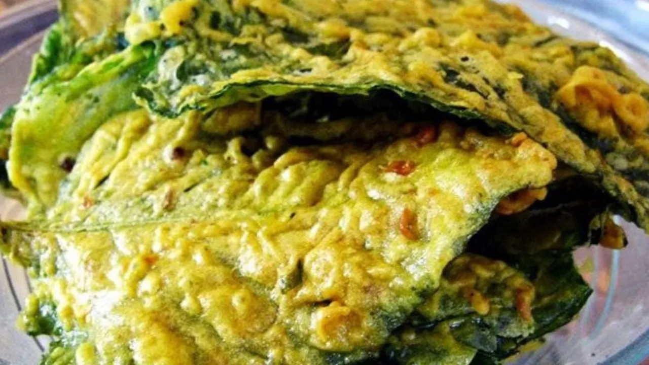 Trik Membuat Keripik Bayam Renyah Tanpa Minyak Goreng