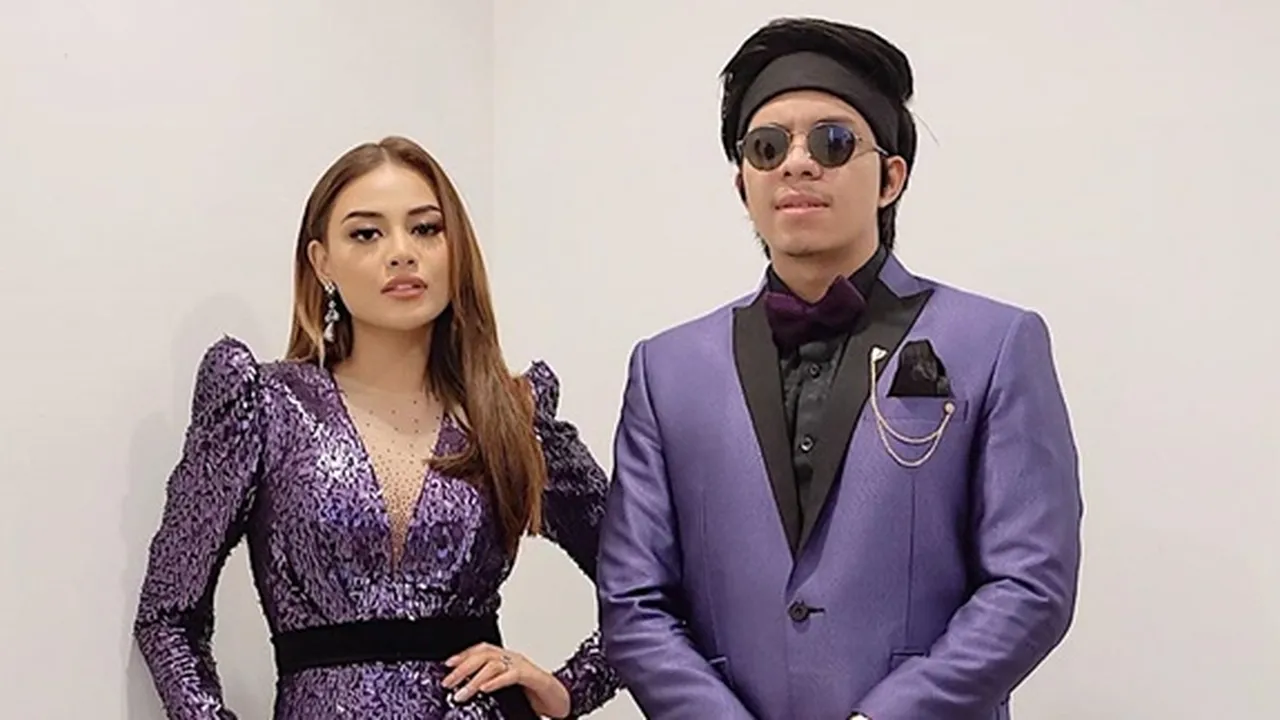 Tulis Status Galau Seolah Bertengkar, Aurel Hermansyah dan Atta Halilintar Malah Dihujat
