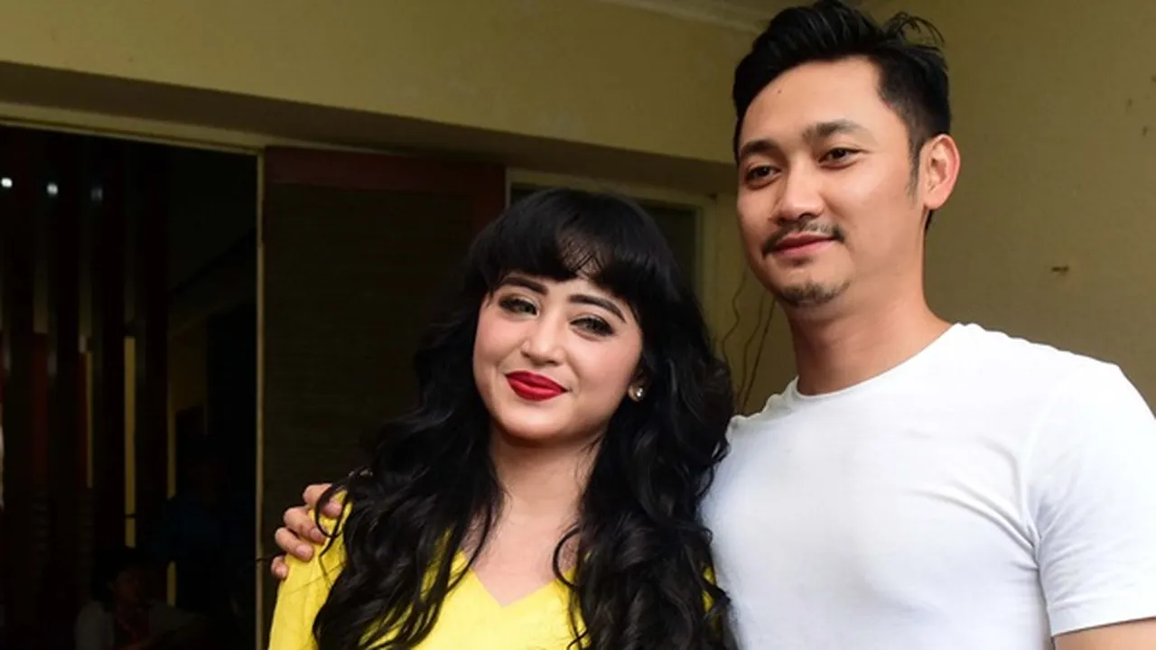 Tunda Punya Momongan, Dewi Perssik Masih Nikmati Pernikahan Rasa Pacaran Tunda Punya Momongan, Dewi Perssik Masih Nikmati Pernikahan Rasa Pacaran