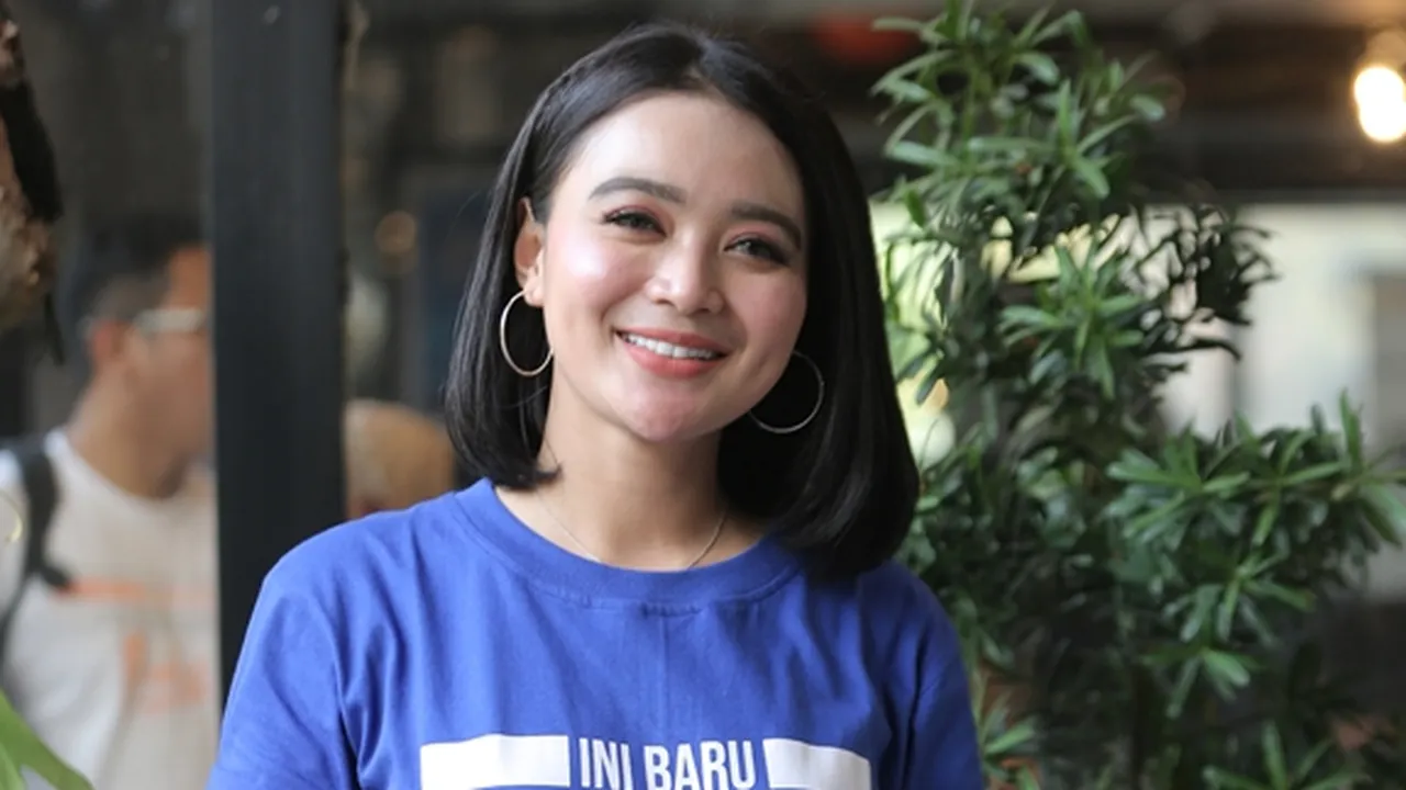 Tunjukkan Profesional, Wika Salim Langsung Kerja Usai Jalani Perawatan di RS