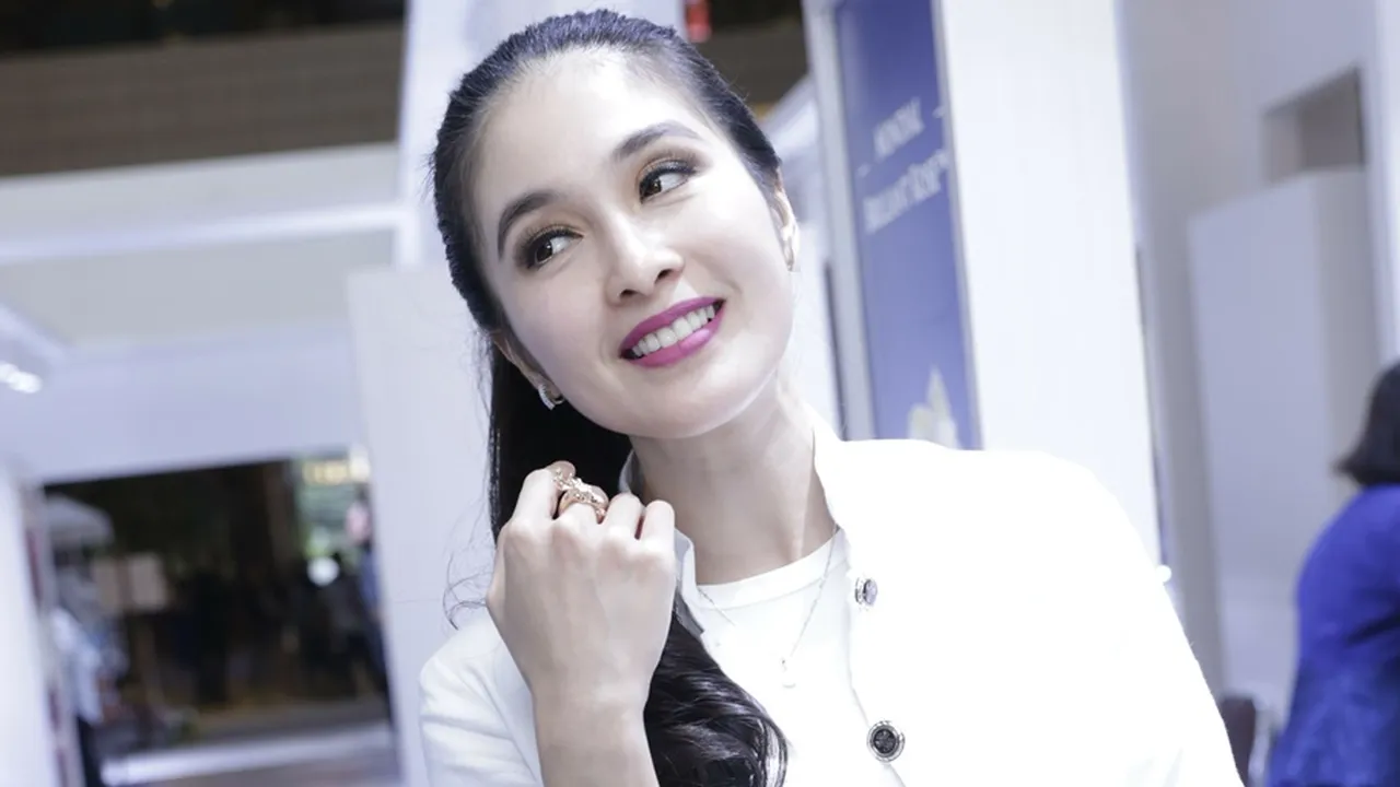 Turuti Permintaan Suami, Sandra Dewi Bakal Program Hamil Anak Kedua Tahun Ini