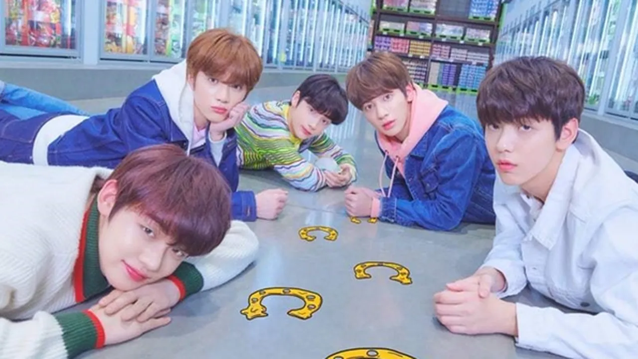 TXT Resmi Debut Dengan MV 'CROWN', Langsung Kuasai Trending Topic Dunia TXT Resmi Debut Dengan MV 'CROWN', Langsung Kuasai Trending Topic Dunia