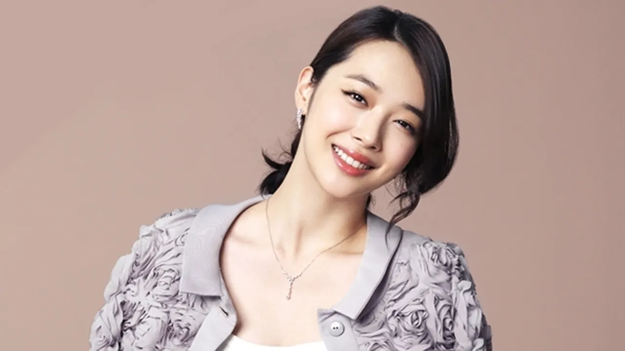 Ucapan Keluarga SMTOWN Buat Sulli Setelah Pemakaman
