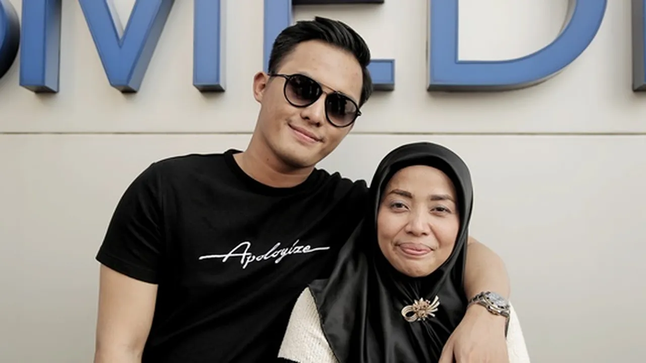 Ulang Tahun, Muzdalifah Bersyukur Punya Suami yang Perhatian dan Penuh Cinta Ulang Tahun, Muzdalifah Bersyukur Punya Suami yang Perhatian dan Penuh Cinta
