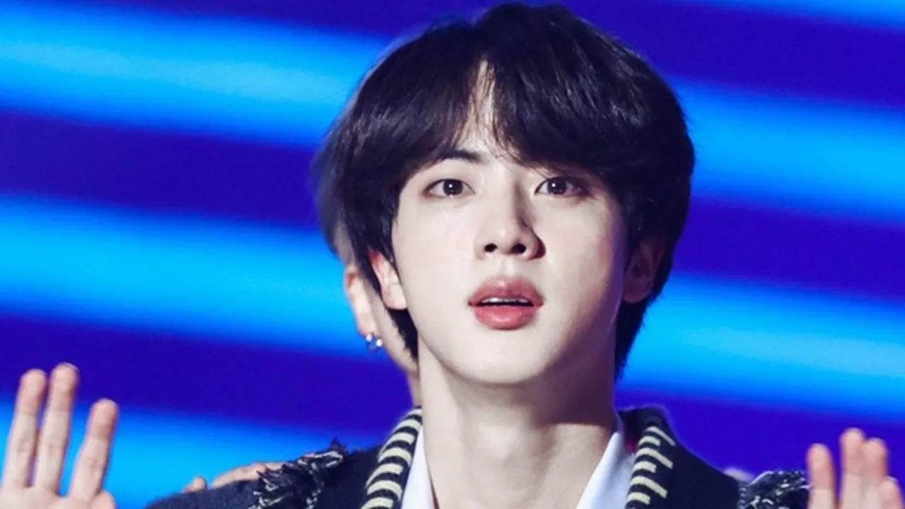 Ultah Jin BTS Trending, Para Member BTS & ARMY Tuliskan Ucapan Selamat