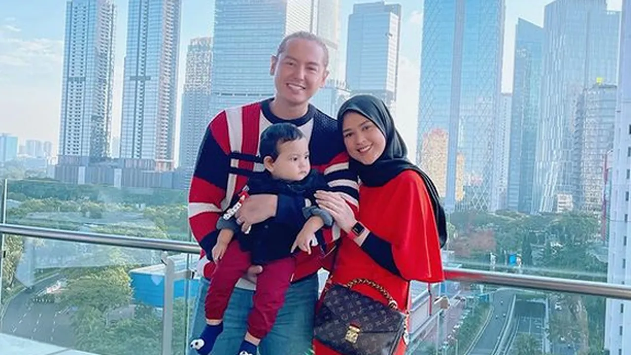 Unggah Foto Anak Mandi Biskuit, Cut Meyriska Minta Maaf