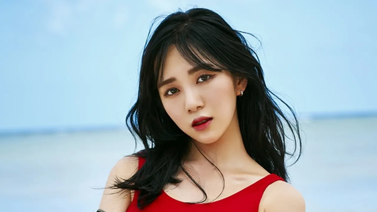 Unggah Foto Sayatan di Tangan, Postingan Mina eks AOA Khawatirkan Fans Unggah Foto Sayatan di Tangan, Postingan Mina eks AOA Khawatirkan Fans