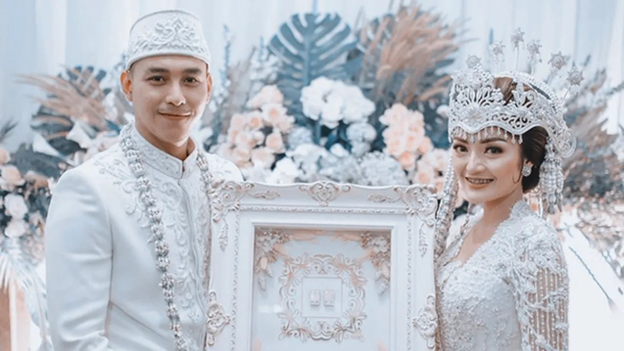 Ungkapan Syukur Siti Badriah dan Krisjiana Setelah Resmi Menikah