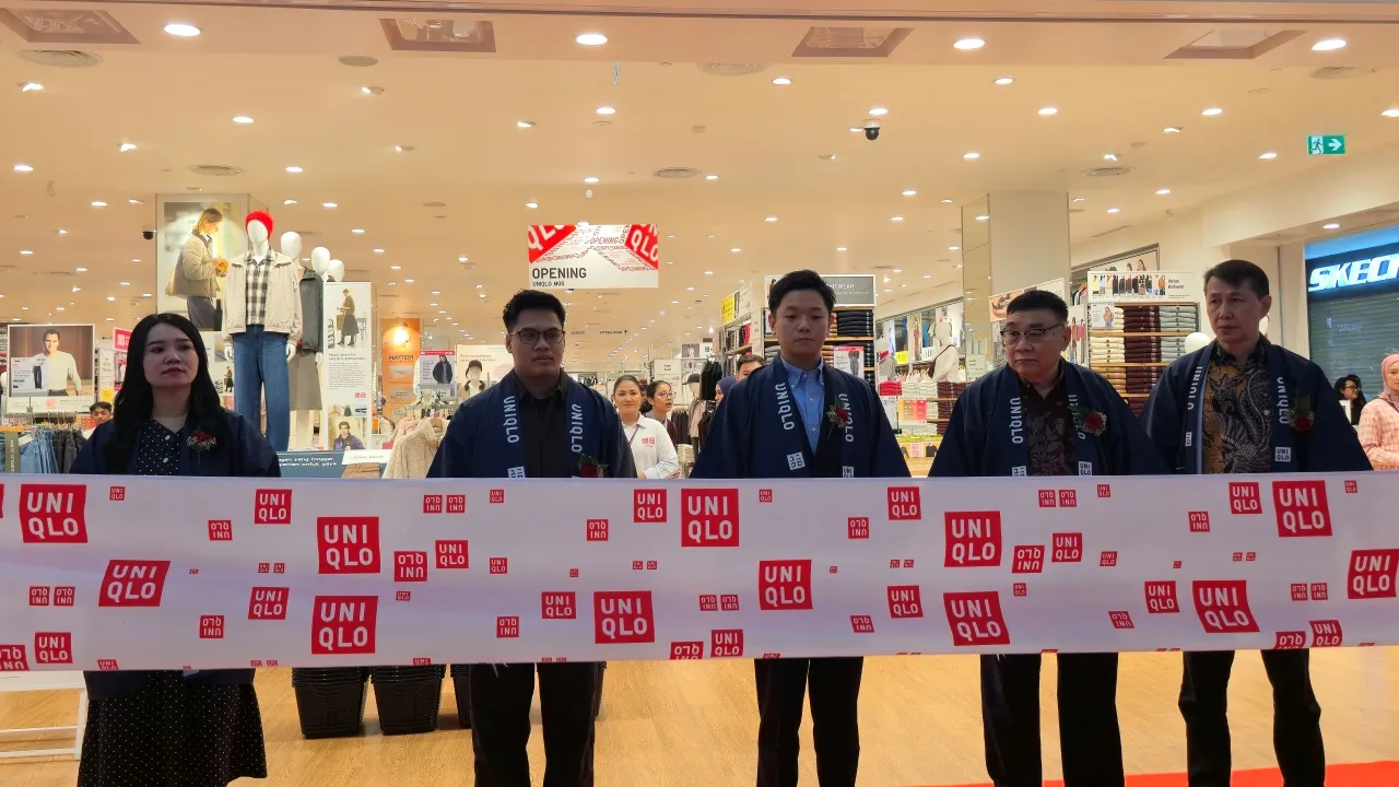 UNIQLO Buka Toko Pertama di Malang, Antrian di MOG Ramai Sejak Pagi