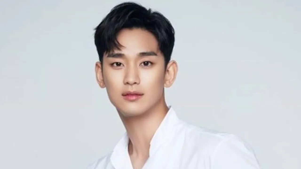 Update Foto Profil Terbaru, Kim Soo Hyun Sukses Bikin Hati Penggemar Ambyar