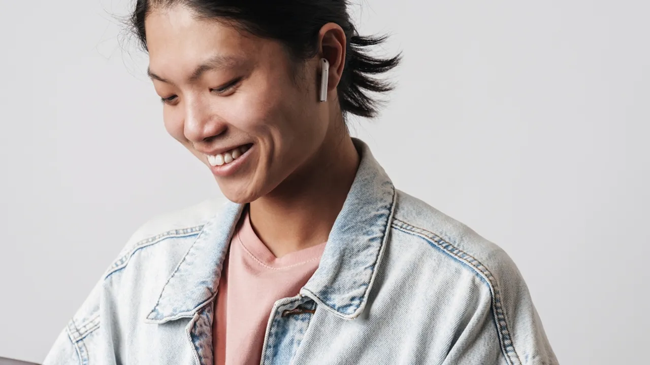 Upgrade Cara Dengerin Musikmu dengan Earphone Paling Hype Buat Gen Z