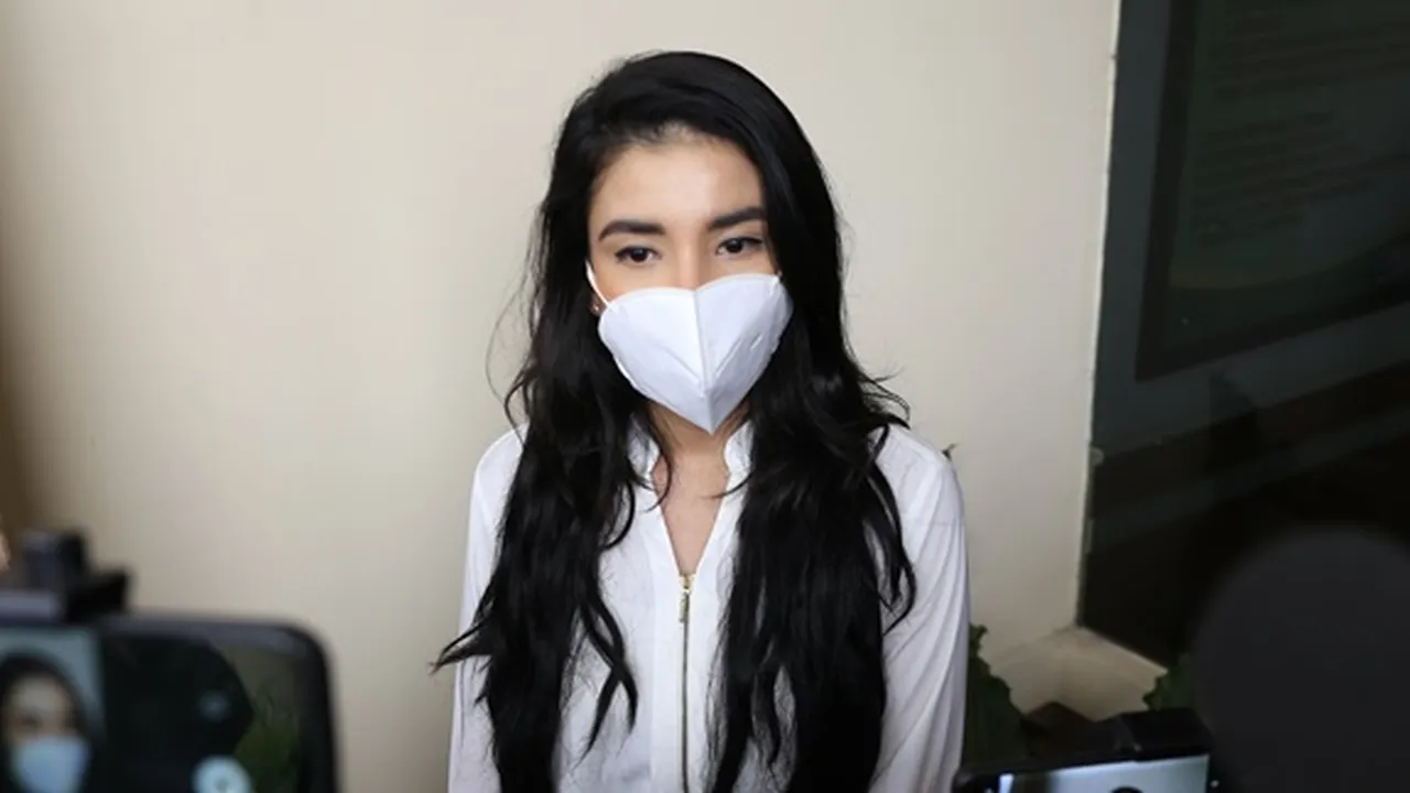 Usaha Tsania Marwa Bertemu Kedua Anaknya yang Terkunci di Kamar Usaha Tsania Marwa Bertemu Kedua Anaknya yang Terkunci di Kamar