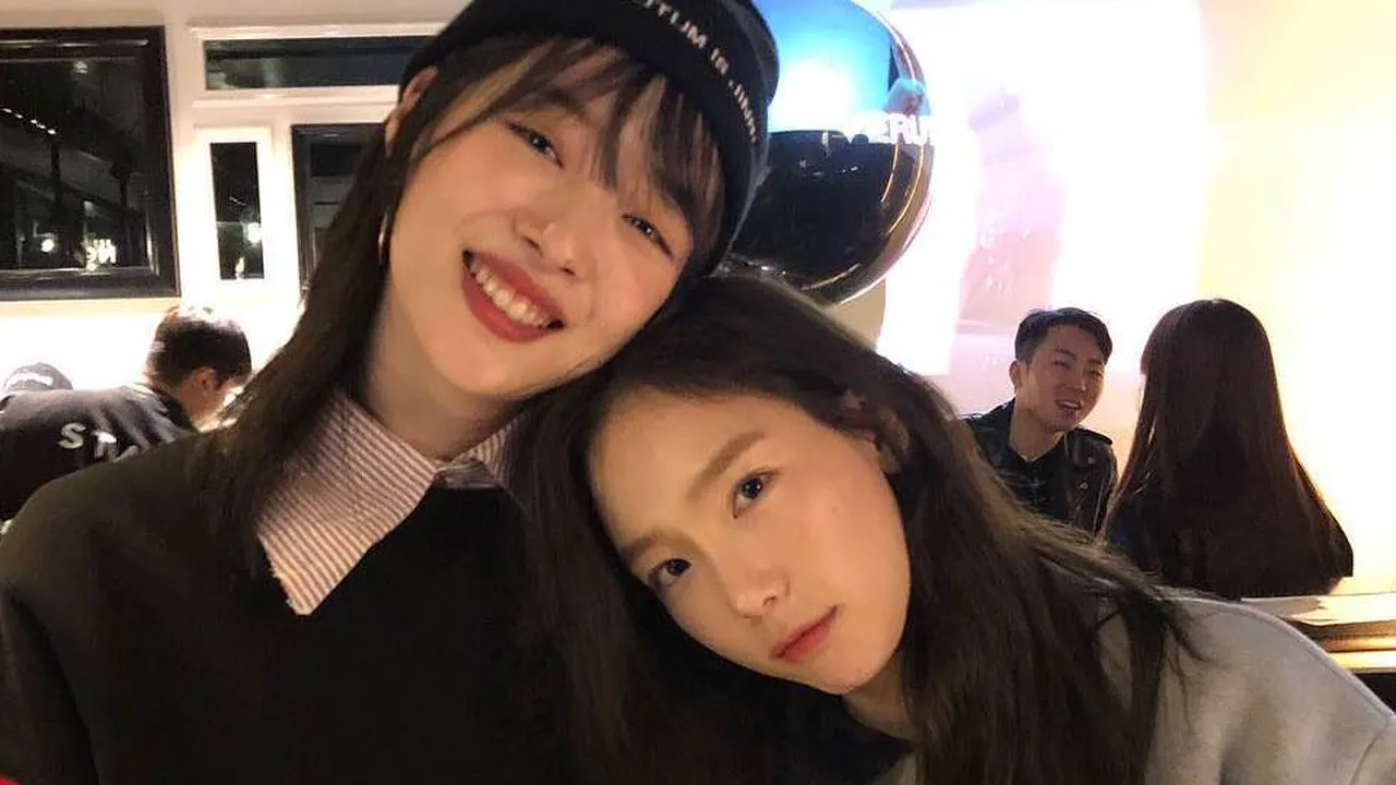 Usai Choi Sulli Bunuh Diri, Netizen Khawatirkan Kondisi Taeyeon Girls' Generation