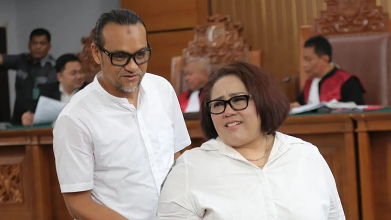 Usai Jalani Sidang, Nunung Sempat Panik dan Pingsan