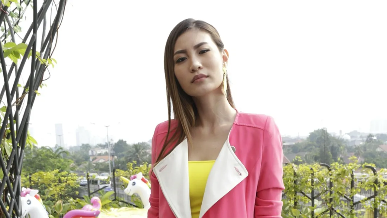 Usai Modeling & Presenting, Patricia Gouw Main Web Series Bareng Aktor Ganteng Ini