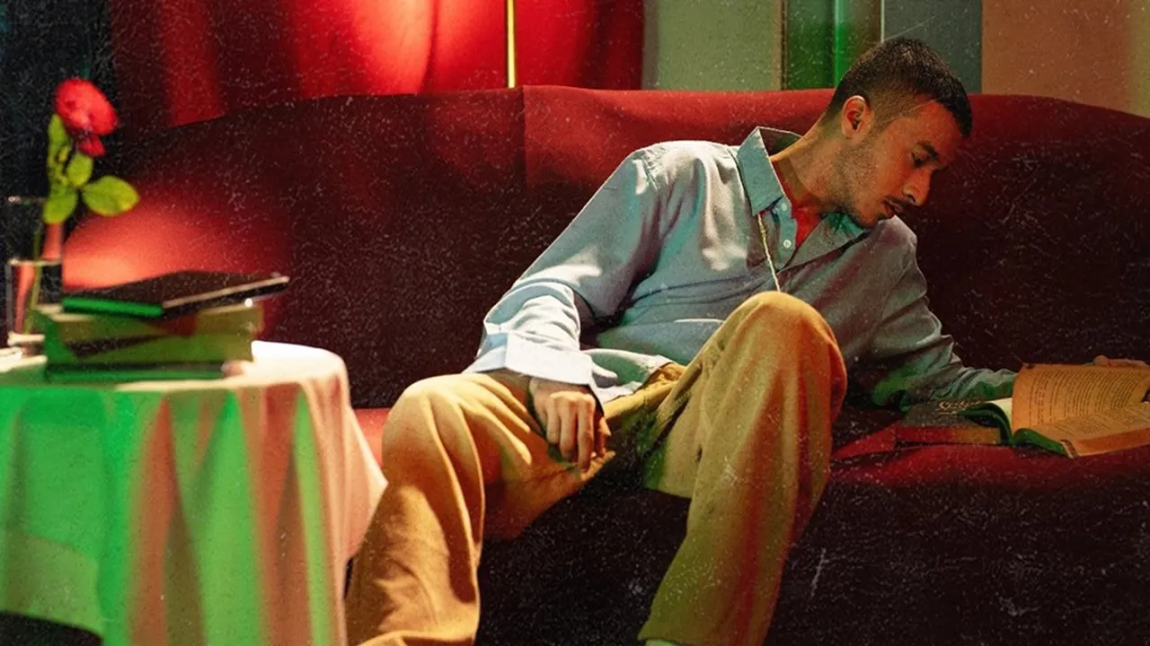 Usai Rilis Album 'Lesson Learned', Ini Rencana Aziz Hedra Selanjutnya