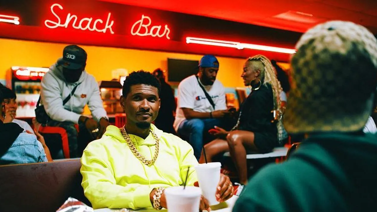 Usher Gugat Cerai Istri Setelah Sepuluh Tahun Bersama