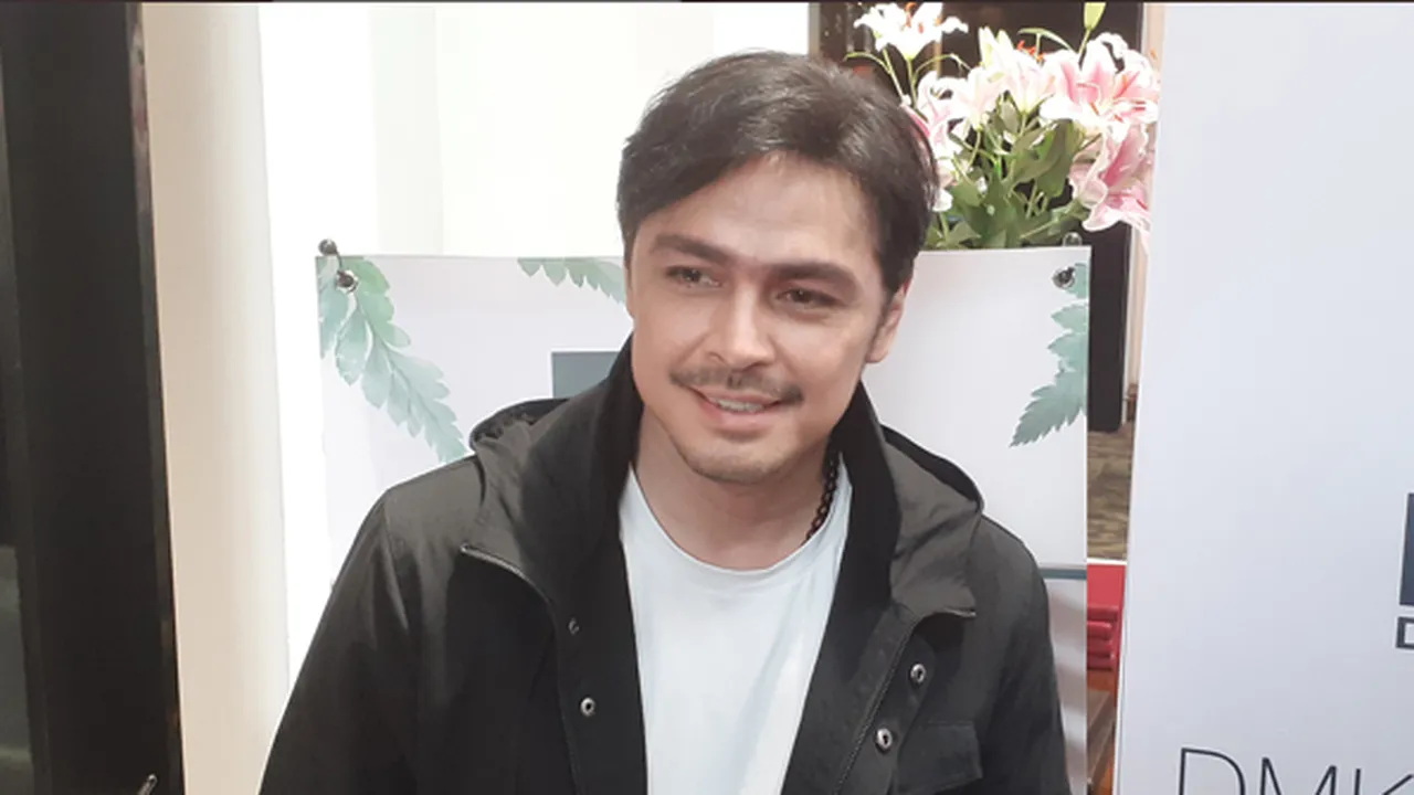 Usia Sudah 50 Tahun, Thomas Djorghi Sering Dikira Adik Sultan Djorghi