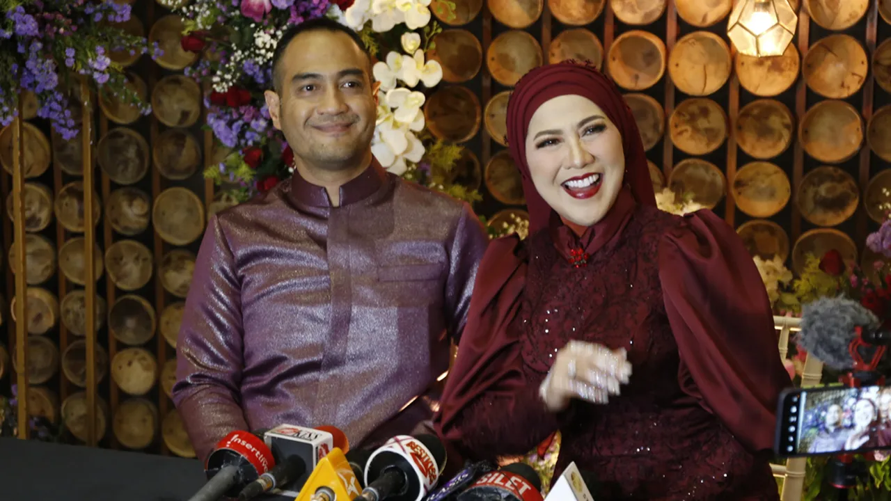 Venna Melinda Dikabarkan Laporkan Ferry Irawan ke Polisi atas Dugaan KDRT Venna Melinda Dikabarkan Laporkan Ferry Irawan ke Polisi atas Dugaan KDRT