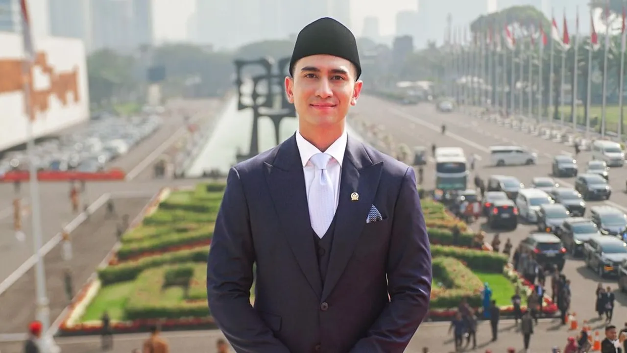 Verrell Bramasta Resmi Jadi Anggota DPR: Saya Sudah Milik Masyarakat! Verrell Bramasta Resmi Jadi Anggota DPR: Saya Sudah Milik Masyarakat!