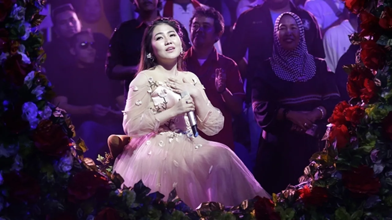 Via Vallen Akhirnya Bertemu Sang ART yang Curi Uang, Perhiasan - Pakaian Dalamnya
