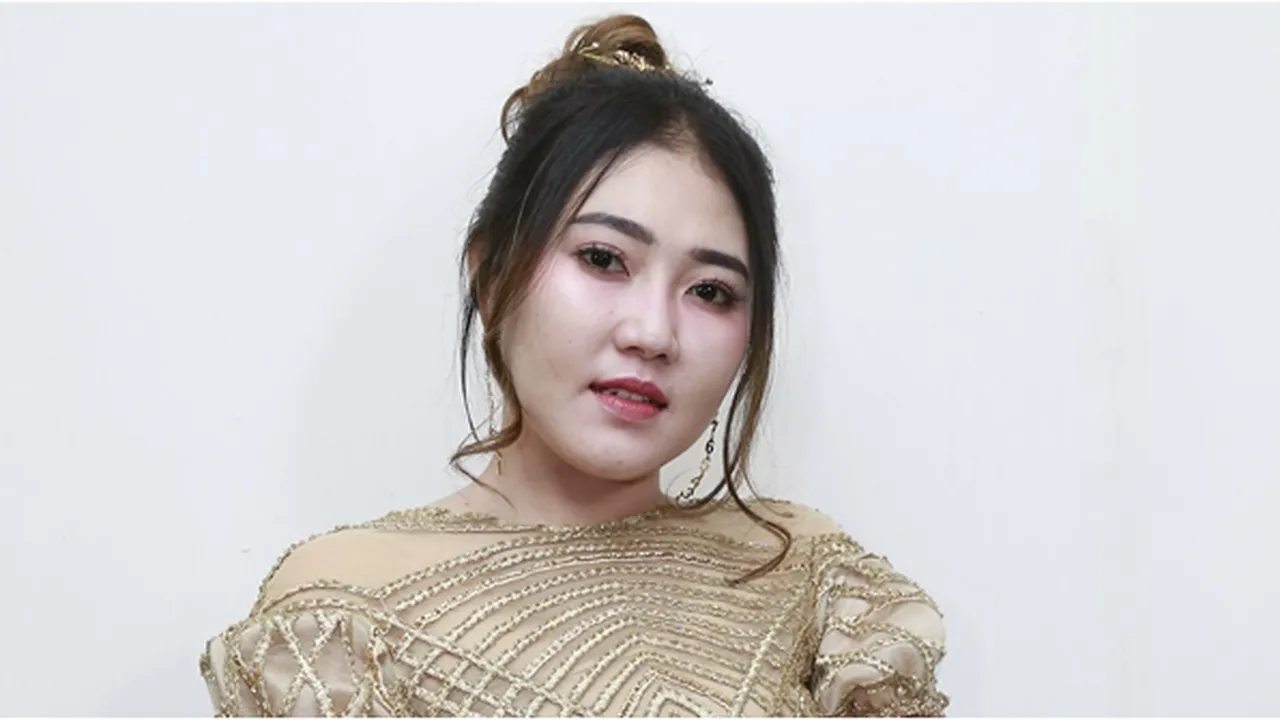 Via Vallen Ungkap Pernah Dikatain Pakai Baju Murahan Saat Perform di Atas Panggung