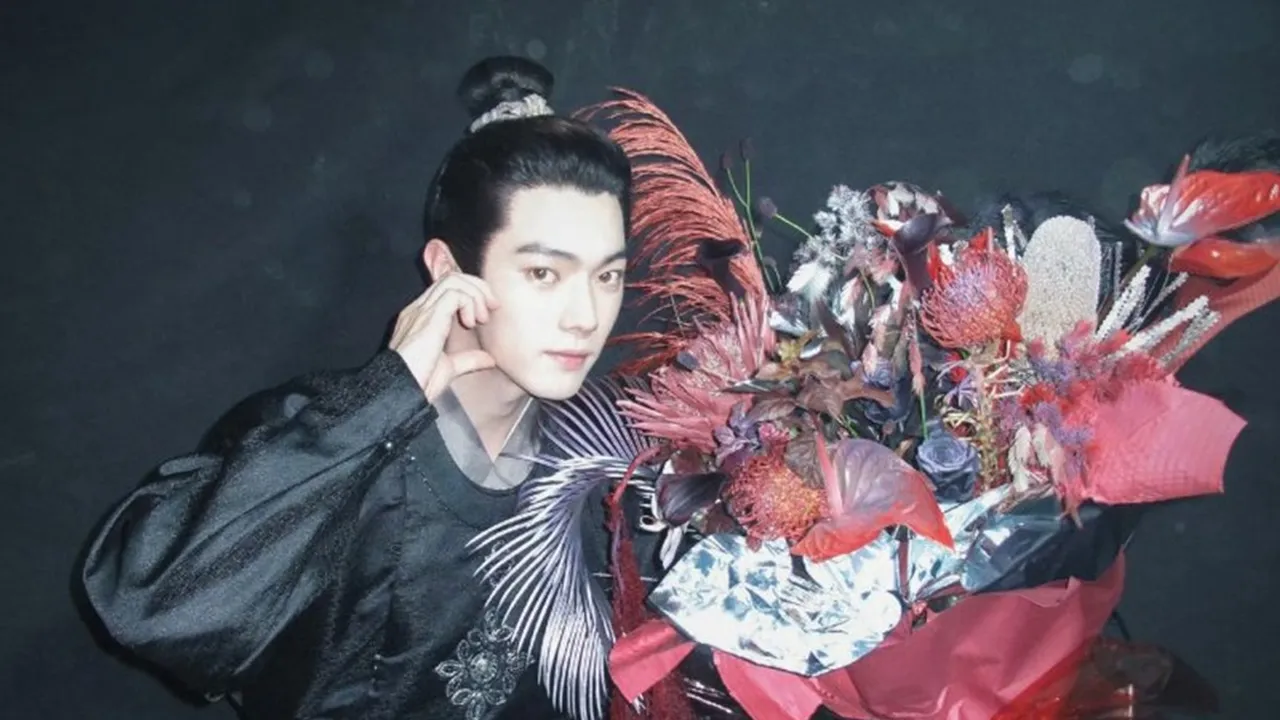 Video terbaru Xu Kai dan Zhou Ye Di Drama 'SPRING OF THE BLADE'