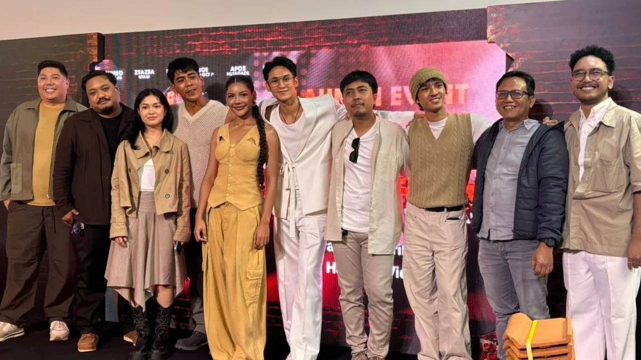 Vidio Rilis Series 'GANTENG GANTENG GENTENG', Angkat Kisah Unik Pabrik Genteng dan Kontes Otot Viral