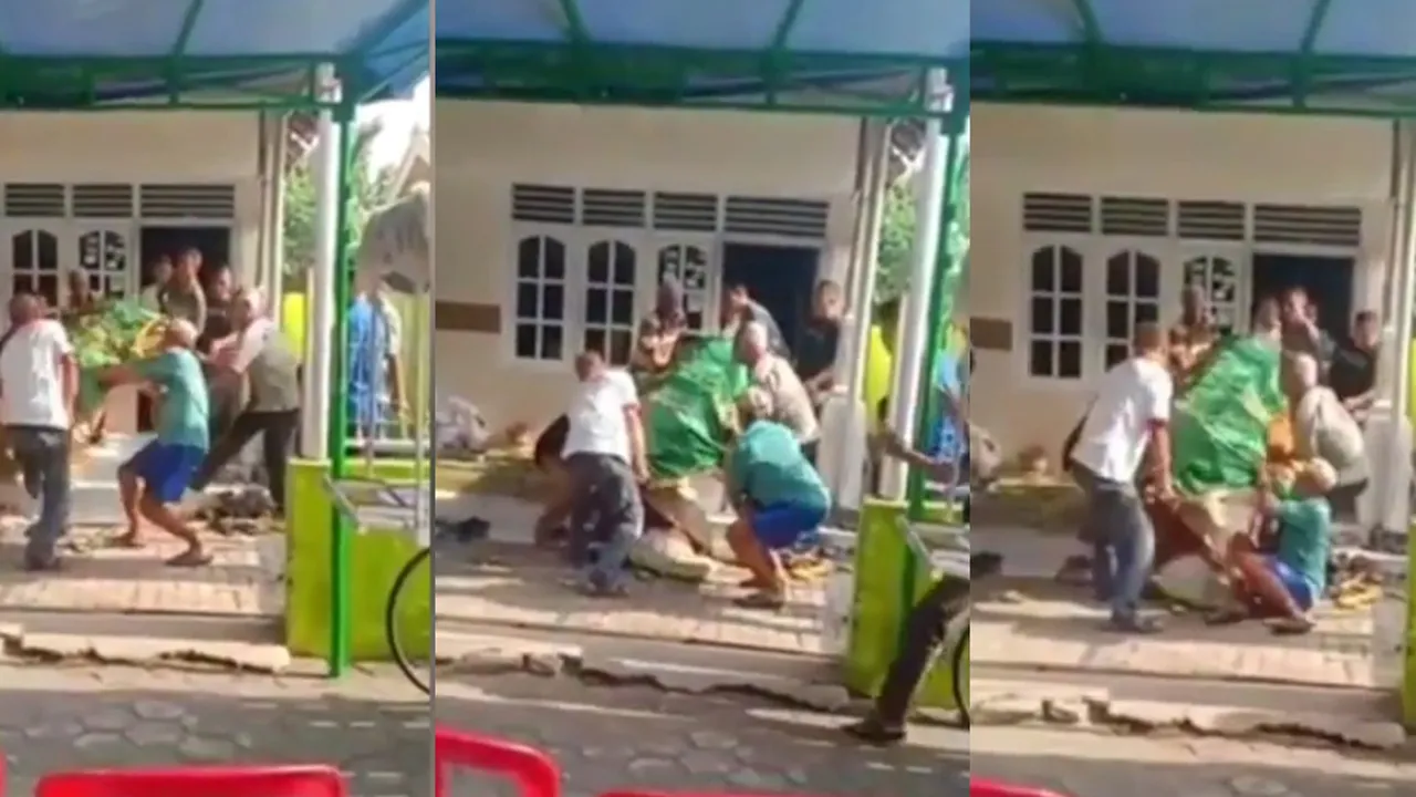 Viral! Jenazah Jatuh Dari Keranda Saat Diberangkatkan Ke Pemakamam