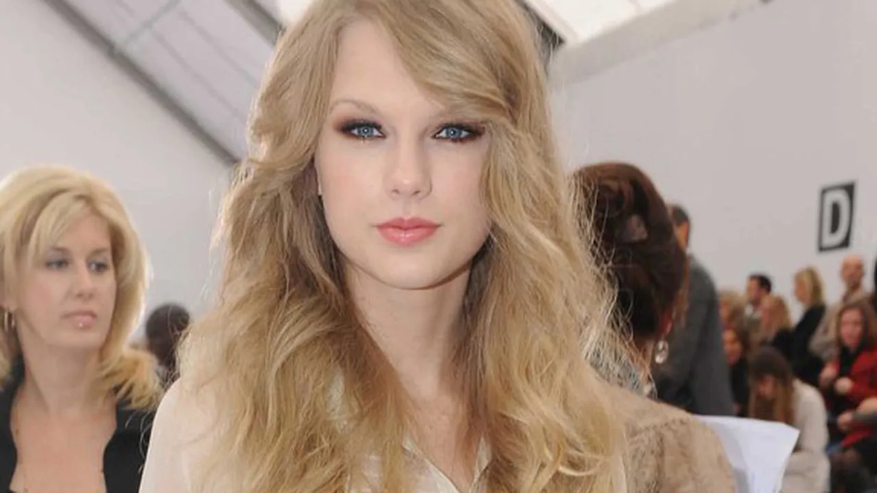 Wah, Benarkah Ed Sheeran Bikin Lagu Untuk Taylor Swift?