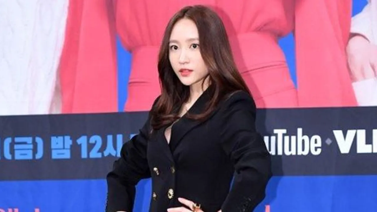 Wajah Hani EXID Tampak Berubah Saat Preskon Drama, Dapat Nasihat Agar Nggak Oplas
