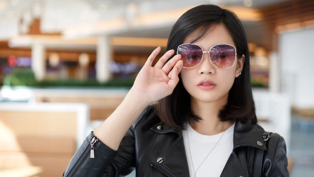 Wajib Punya! Ini Sunglasses Skena yang Bikin Look Nongkrong Auto Kece