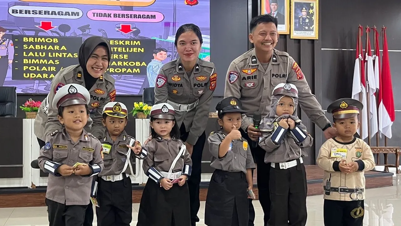 Warga Apresiasi Kapolri dengan Nama Anak 'Presisi'