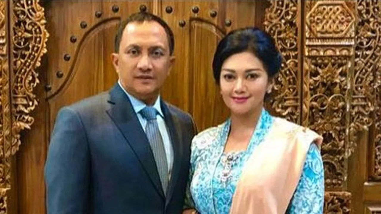 Wedding Anniversary Ke-5, Bella Saphira Tulis Ucapan Romantis Untuk Suami