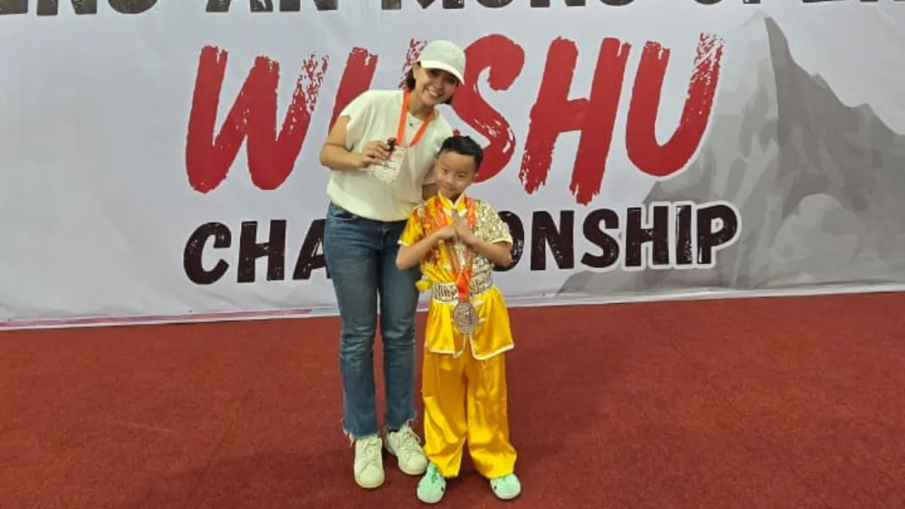 Winda Viska Bangga Putranya Maison Raih Perak di Wushu Championship Malang