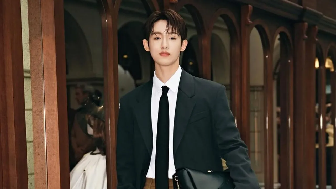 Winwin Unggah Surat Perpisahan untuk Fans Usai Keluar dari NCT dan SM Entertainment