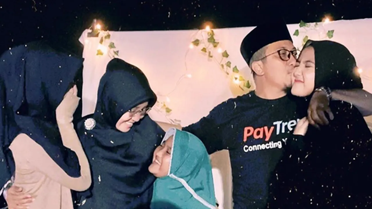 Wirda Mansur Sulap Rooftop Jadi Venue Pelaminan untuk Kedua Orang Tuanya