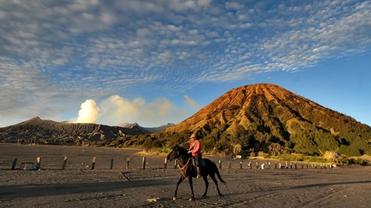 Wisata Bromo Jadi Favorit di Libur Lebaran, Penuhi Kunjungan 75 Persen