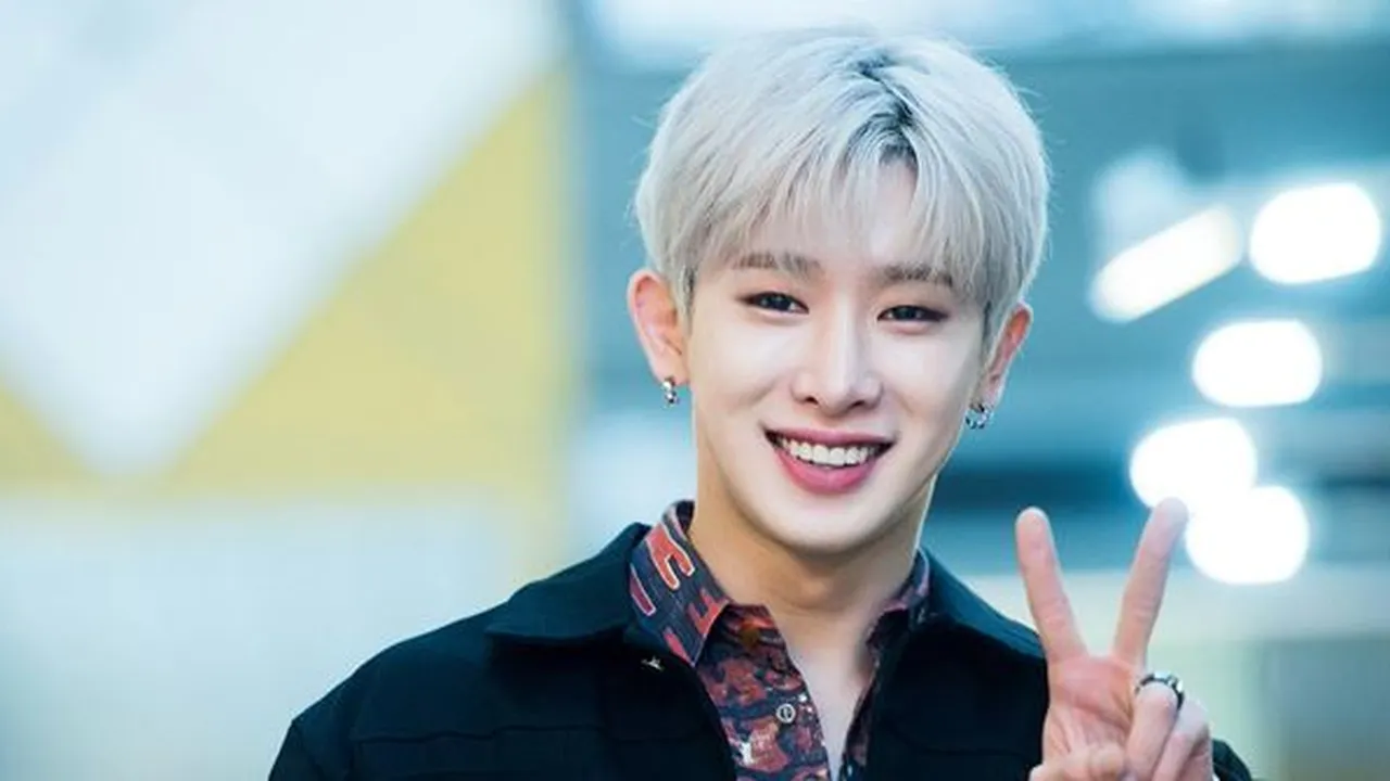 Wonho Tulis Surat Buat Fans Setelah Keluar, Tak Mau Sakiti Member Monsta X Wonho Tulis Surat Buat Fans Setelah Keluar, Tak Mau Sakiti Member Monsta X