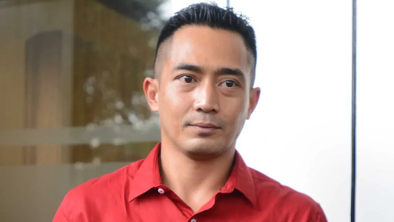 Yama Carlos Beber Dugaan Arfita Dwi Putri Selingkuh dengan Pengacara