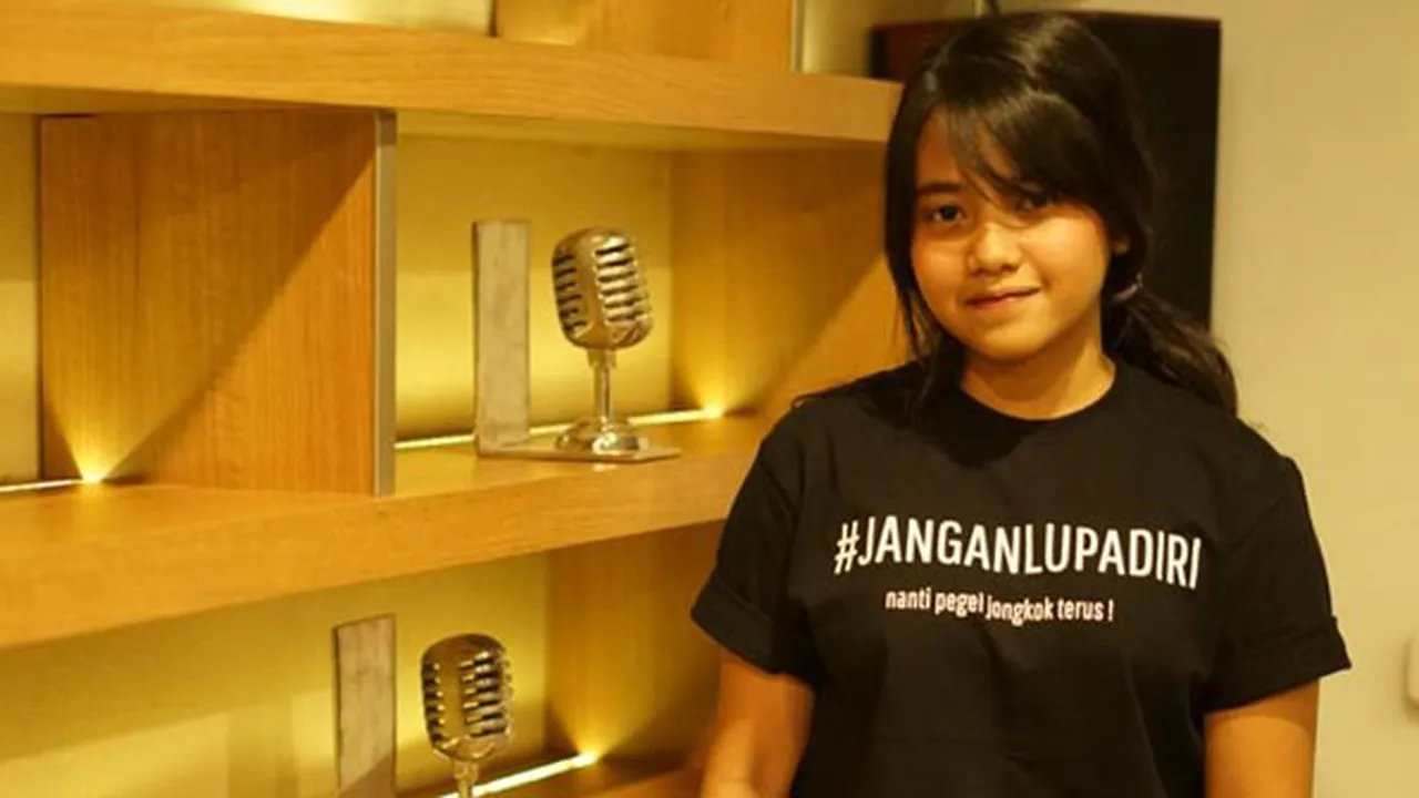 YouTube Channel Capai 2 Juta Subscribers, Hanin Dhiya Rilis Video Klip Baru
